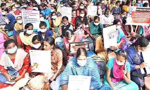 பணி நிரந்தரம் செய்யக்கோரி 6ஆவது நாளாக ஒப்பந்த செவிலியர்கள் போராட்டம்