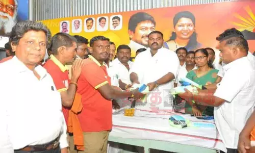 கனிமொழி எம்.பி. பிறந்தநாள் விழா கனிமொழி எம்.பி. பிறந்தநாள் விழா