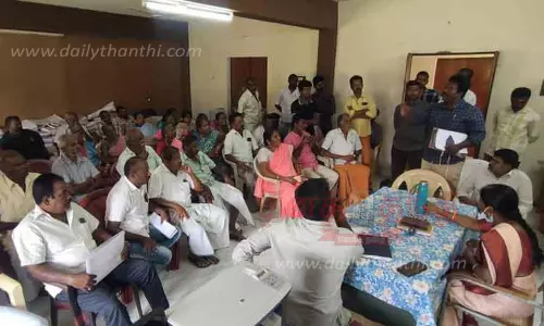 தாசில்தார் அலுவலகத்தில் பேச்சுவார்த்தை