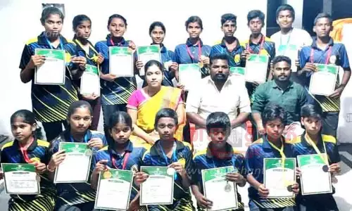 சிலம்பாட்ட போட்டியில் மாணவர்கள் சாதனை