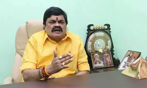 பண மோசடி வழக்கு - முன்னாள் அமைச்சர் ராஜேந்திர பாலாஜி மீது குற்றப் பத்திரிகை தாக்கல்