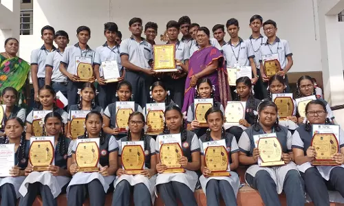 சின்னாளப்பட்டி சேரன் மெட்ரிக் பள்ளி மாணவர்களுக்கு பாராட்டு