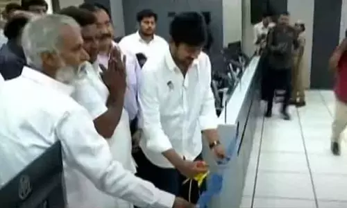 சென்னையில் பேருந்துகளை கண்காணிக்க கட்டுப்பாட்டு மையம் - அமைச்சர் உதயநிதி ஸ்டாலின் தொடங்கி வைத்தார்