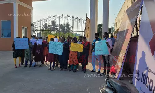 செவிலியர்கள் ஆர்ப்பாட்டம் செவிலியர்கள் ஆர்ப்பாட்டம்