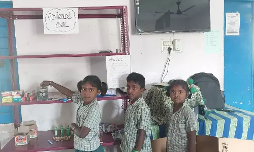 அரசு பள்ளியில் நேர்மைக்கடை திறப்பு அரசு பள்ளியில் நேர்மைக்கடை திறப்பு