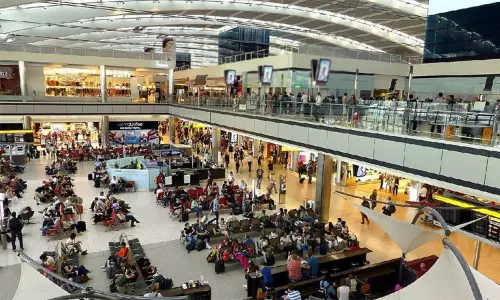 லண்டன் விமான நிலையத்திற்கு யுரேனியம் கலந்த சரக்கு அனுப்பப்பட்டதா? - பாகிஸ்தான் மறுப்பு லண்டன் விமான நிலையத்திற்கு யுரேனியம் கலந்த சரக்கு அனுப்பப்பட்டதா? - பாகிஸ்தான் மறுப்பு