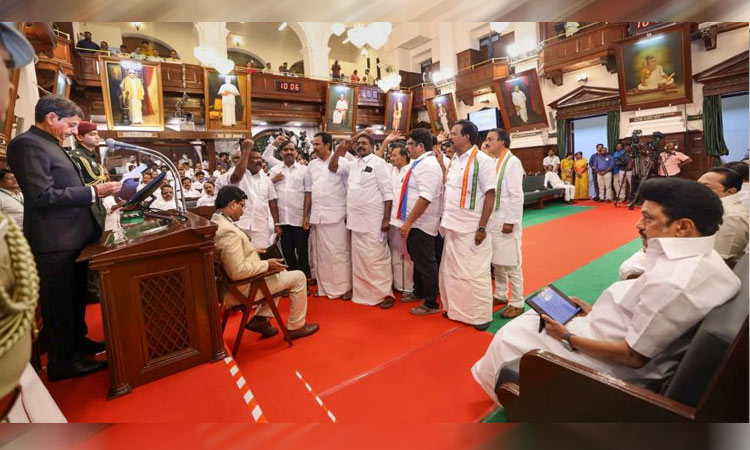 முயல் கூட்டம் சிங்கத்தின் எதிர்நிற்பதோ? அதன் முறையற்ற செயலை நாம் வரவேற்பதோ?; முதல்-அமைச்சர் மு.க.ஸ்டாலின்