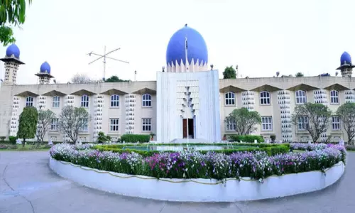 தூதரக அதிகாரி பாலியல் தொல்லை இந்தியப் பெண்ணின் குற்றச்சாட்டுகளை பரிசீலிப்பதாக பாகிஸ்தான் அறிவிப்பு தூதரக அதிகாரி பாலியல் தொல்லை இந்தியப் பெண்ணின் குற்றச்சாட்டுகளை பரிசீலிப்பதாக பாகிஸ்தான் அறிவிப்பு