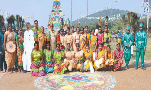 பள்ளியில் பொங்கல் விழா