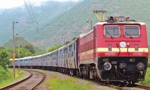 பொங்கல் பண்டிகை: சென்னை - கொல்லம் இடையே சிறப்பு கட்டண ரெயில் - தெற்கு ரெயில்வே அறிவிப்பு பொங்கல் பண்டிகை: சென்னை - கொல்லம் இடையே சிறப்பு கட்டண ரெயில் - தெற்கு ரெயில்வே அறிவிப்பு