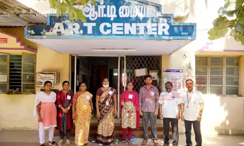 எய்ட்ஸ் கட்டுப்பாடு ஊழியர்கள் நல சங்கத்தினர் போராட்டம் எய்ட்ஸ் கட்டுப்பாடு ஊழியர்கள் நல சங்கத்தினர் போராட்டம்