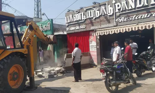 62 ஆக்கிரமிப்பு கடைகள்  அகற்றம்