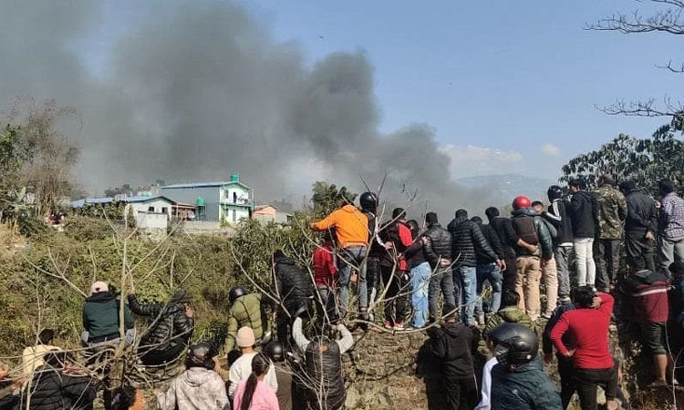 நேபாள விமான விபத்து  32  பேர் பலி ;16 உடல்கள் மீட்பு