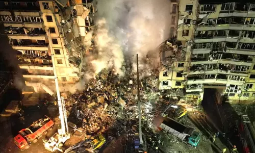 ரஷிய ஏவுகணை தாக்குதலில் 29 பேர் கொல்லப்பட்டதாக உக்ரைன் அதிகாரிகள் தகவல்