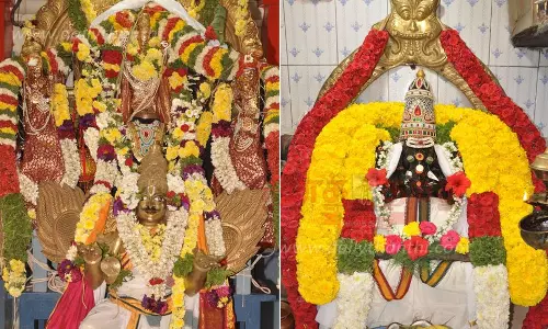 கோவில்களில் சிறப்பு பூஜை கோவில்களில் சிறப்பு பூஜை