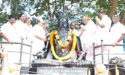 உருவச்சிலைக்கு, ரங்கசாமி மாலை அணிவித்து மரியாதை