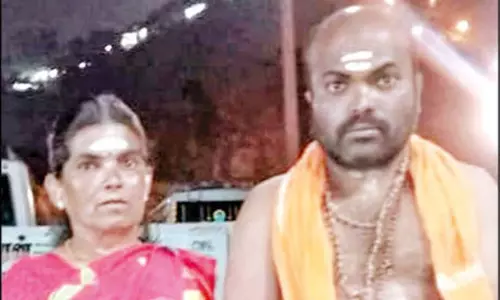 மரத்தில் ஜீப் மோதி தாய்-மகன் பலி