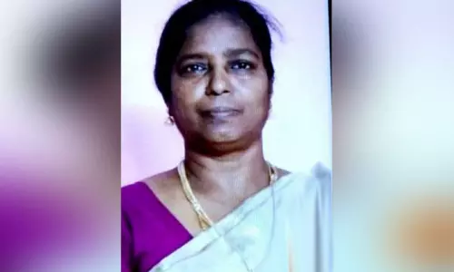 சென்னை: கார் மோதிய விபத்தில், பெண் தலைமை காவலர் உயிரிழப்பு...!