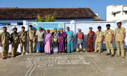 அங்கலகுறிச்சியில்சமூக வரைபடம் மூலம் மாணவர்கள் விழிப்புணர்வு