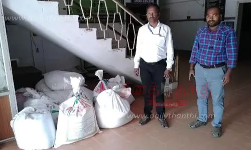 பதுக்கி வைத்திருந்த 800 கிலோ ரேஷன் அரிசி பறிமுதல்