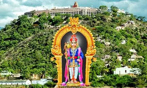 பழனி முருகன் கோவில் கும்பாபிஷேக விழாவில் தமிழ் வேத மந்திரங்கள்