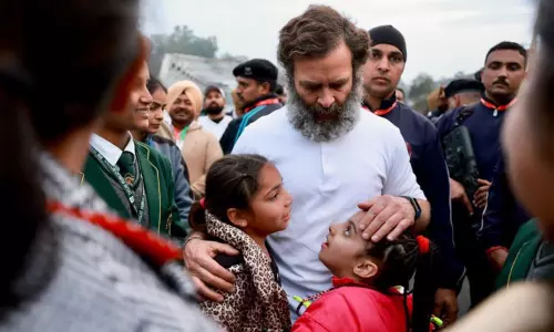 பஞ்சாப்பை தொடர்ந்து காஷ்மீருக்குள் நுழைந்த ராகுல் காந்தி பாதயாத்திரை பஞ்சாப்பை தொடர்ந்து காஷ்மீருக்குள் நுழைந்த ராகுல் காந்தி பாதயாத்திரை