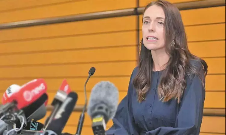 நியூசிலாந்து பெண் பிரதமர் திடீர் ராஜினாமா அறிவிப்பு: பின்னணி என்ன? பரபரப்பு தகவல்கள் நியூசிலாந்து பெண் பிரதமர் திடீர் ராஜினாமா அறிவிப்பு: பின்னணி என்ன? பரபரப்பு தகவல்கள்