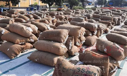 நாமக்கல்லில் ரூ.48 லட்சத்துக்கு பருத்தி ஏலம்