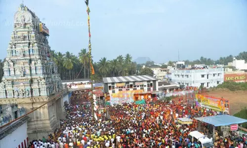 குண்டம் திருவிழாவுக்கான கொடியேற்றம்