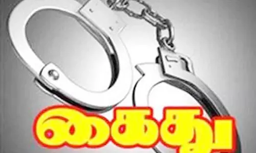 கஞ்சா விற்ற 2 பேர் கைது கஞ்சா விற்ற 2 பேர் கைது