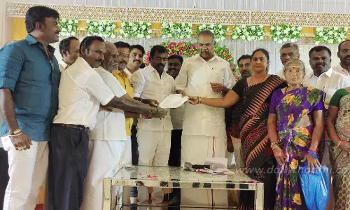 புதிய கடைகள் கட்டுவது தொடர்பாக வியாபாரிகள் கருத்து கேட்பு கூட்டம்