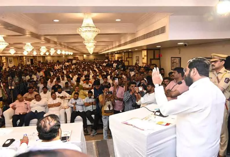 பழைய ஓய்வூதிய திட்டம் குறித்து கல்வித்துறை ஆய்வு செய்கிறது- ஏக்நாத் ஷிண்டே பேச்சு