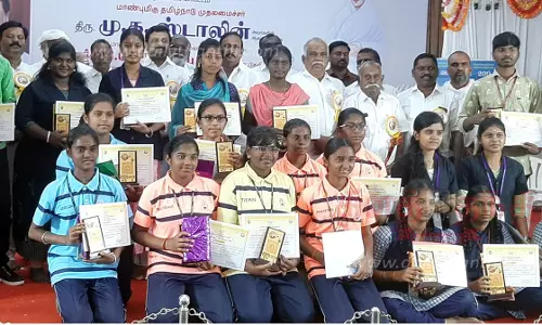 வள்ளலார் முப்பெரும் விழா:போட்டிகளில் வெற்றி பெற்ற மாணவ, மாணவிகளுக்கு பரிசுராஜேஸ்குமார் எம்.பி. வழங்கினார் வள்ளலார் முப்பெரும் விழா:போட்டிகளில் வெற்றி பெற்ற மாணவ, மாணவிகளுக்கு பரிசுராஜேஸ்குமார் எம்.பி. வழங்கினார்