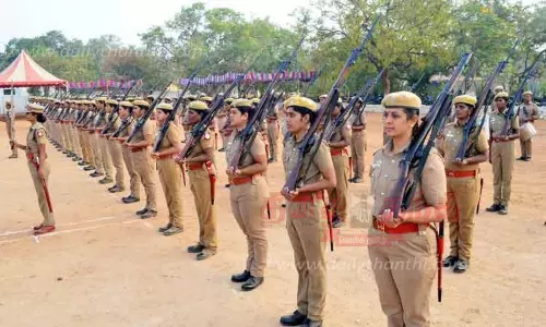 கோவையில் 1,500 போலீசார் பாதுகாப்பு கோவையில் 1,500 போலீசார் பாதுகாப்பு