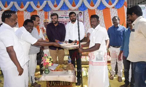 விவசாயிகளுக்கு வேளாண் இடுபொருட்கள்