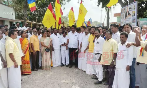 பாட்டாளி மக்கள் கட்சியினர் ஆர்ப்பாட்டம் பாட்டாளி மக்கள் கட்சியினர் ஆர்ப்பாட்டம்