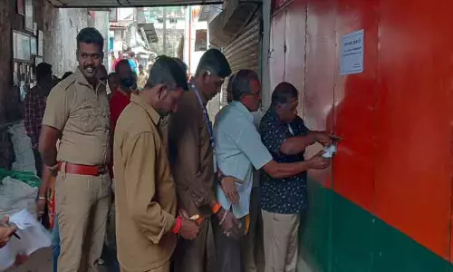 டாஸ்மாக் உள்பட 16 கடைகளுக்கு சீல் டாஸ்மாக் உள்பட 16 கடைகளுக்கு சீல்