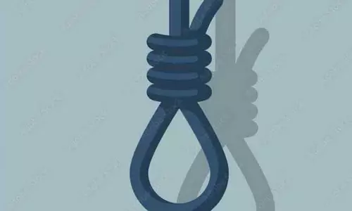 தூக்குப்போட்டு பெண் தற்கொலை