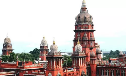 ஐகோர்ட்டை முறையாக பராமரிக்காதது ஏன்? - மத்திய தொல்லியல் துறைக்கு ஐகோர்ட்டு கேள்வி