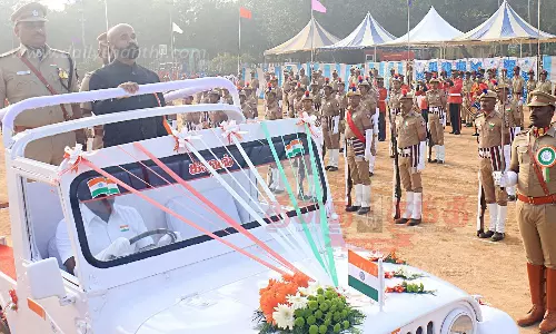 பயனாளிகளுக்கு ரூ.97 லட்சம் மதிப்பிலான நலத்திட்ட உதவிகள் பயனாளிகளுக்கு ரூ.97 லட்சம் மதிப்பிலான நலத்திட்ட உதவிகள்
