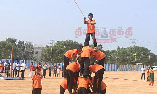 மாணவர் பிரமிடு