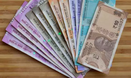 உரிய ஆவணம் இல்லாததால்வடமாநில வியாபாரியிடம் இருந்து  ரூ.1 லட்சத்து 17 ஆயிரம் பறிமுதல்