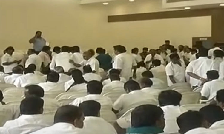 ஈரோடு கிழக்கு தொகுதி இடைத்தேர்தல் - ஈபிஎஸ் தலைமையில் அதிமுகவினர் 2வது நாளாக ஆலோசனை