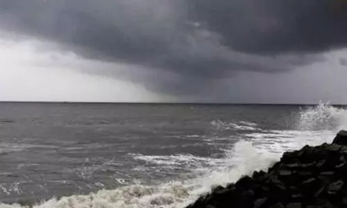 தென்கிழக்கு வங்கக்கடல் பகுதியில் குறைந்த காற்றழுத்த தாழ்வு பகுதி உருவானது - வானிலை மையம் தகவல்