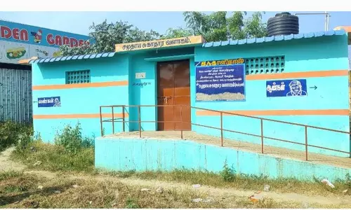 செம்பட்டி பஸ் நிலையத்தில் காட்சிப்பொருளான சுகாதார வளாகம்