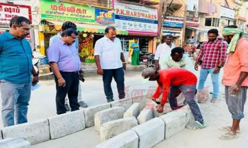 ரவுண்டானா பணிகளை மேயர் ஜெகன் ஆய்வு