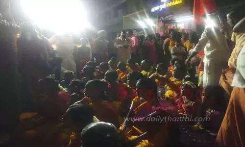 சாலை மறியலில் ஈடுபட்ட 50 பேர் கைது