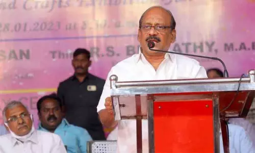 படிக்கும் போதே புதிய தொழில்முனைவோரை உருவாக்கும் பயிற்சிகள் பள்ளிகளில் தொடங்கப்படும் - அமைச்சர் தா.மோ.அன்பரசன்