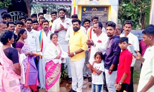 வன்னியா்சங்க கொடியேற்று நிகழ்ச்சி வன்னியா்சங்க கொடியேற்று நிகழ்ச்சி