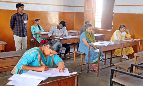 கோவையில் 58 சதவீதம் பேர் தேர்வு எழுதவில்லை